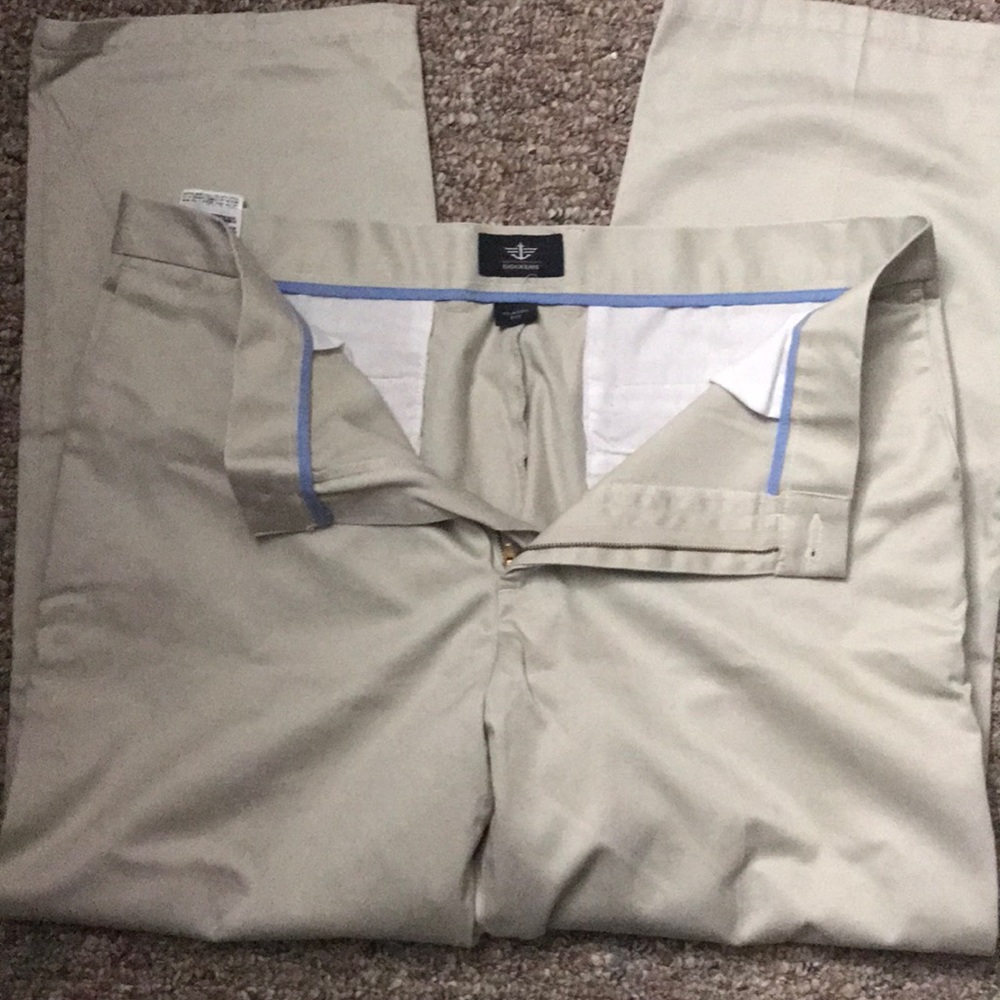 Dockers khakis
